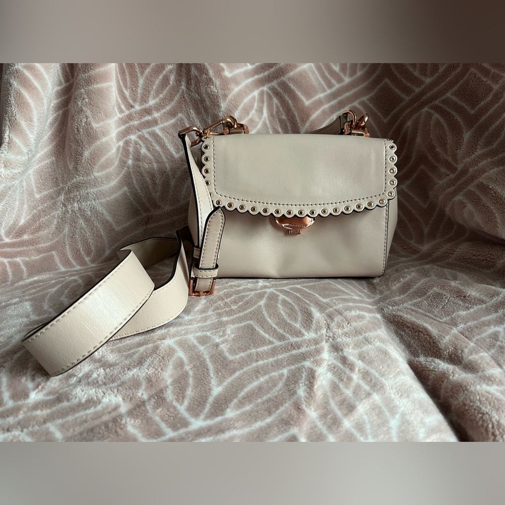 Michael kors cross body for sale!